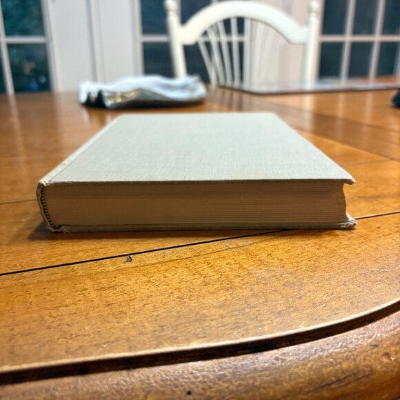 Signed First Edition: A History of Doll Houses by Flora Gill Jacobs - Picture 12 of 12